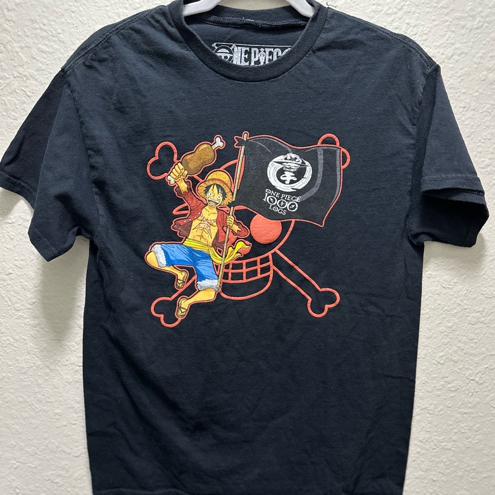 One Piece - Men Size Medium